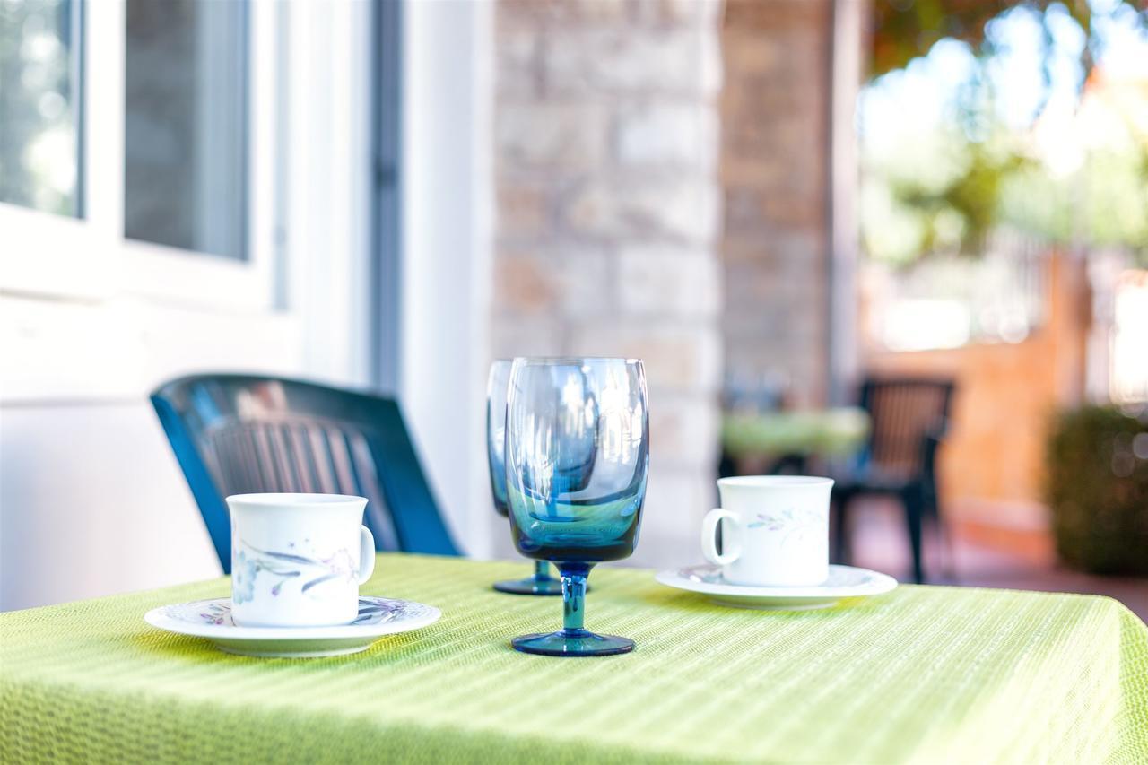 Apartments Zanze Водице Экстерьер фото