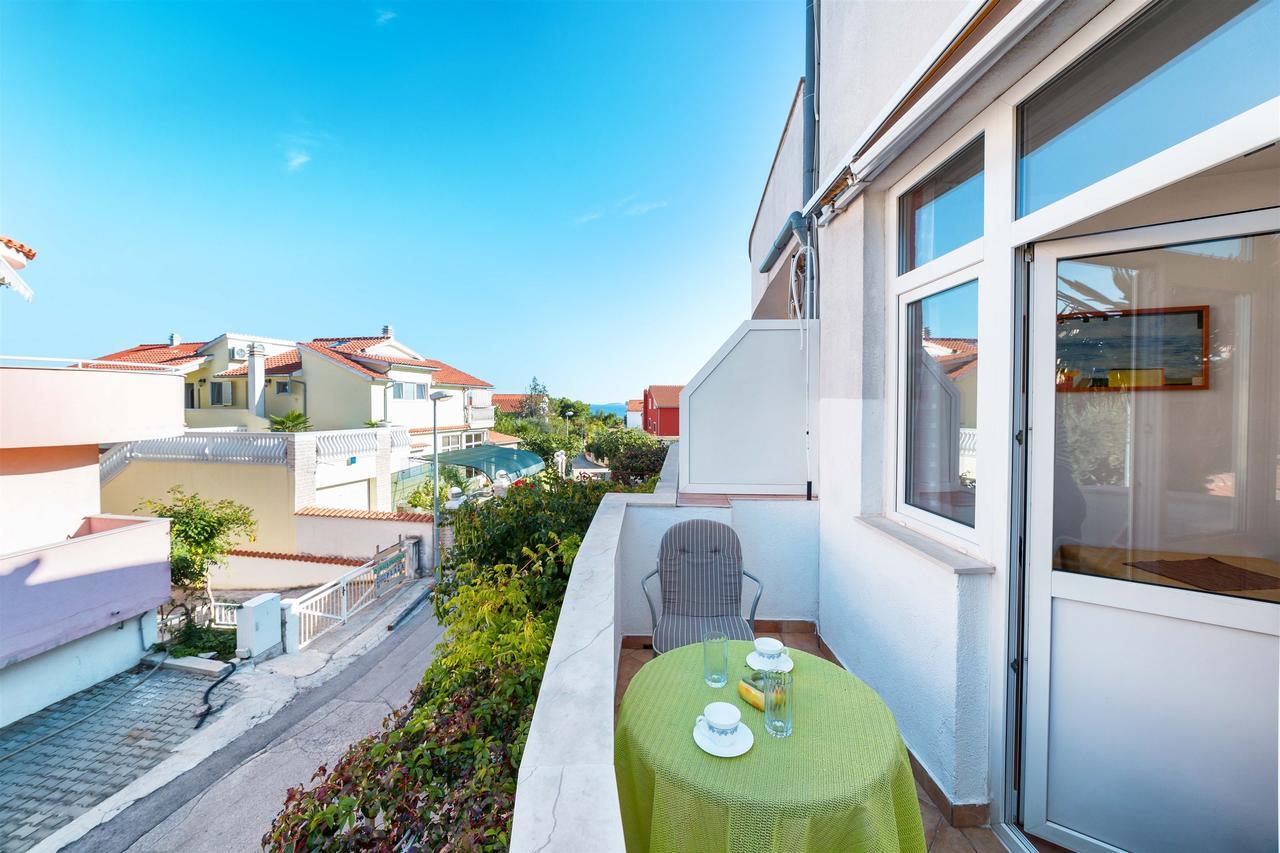 Apartments Zanze Водице Экстерьер фото