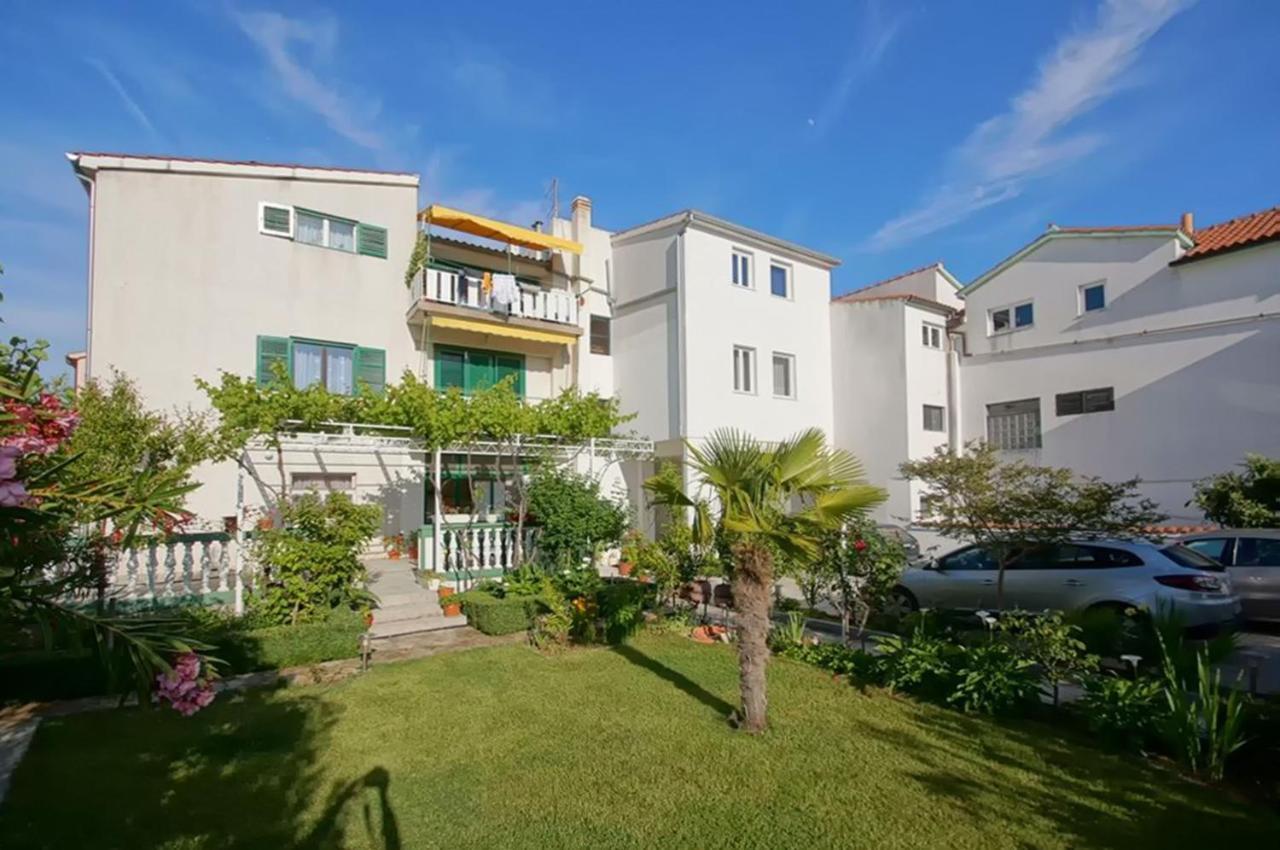 Apartments Zanze Водице Экстерьер фото