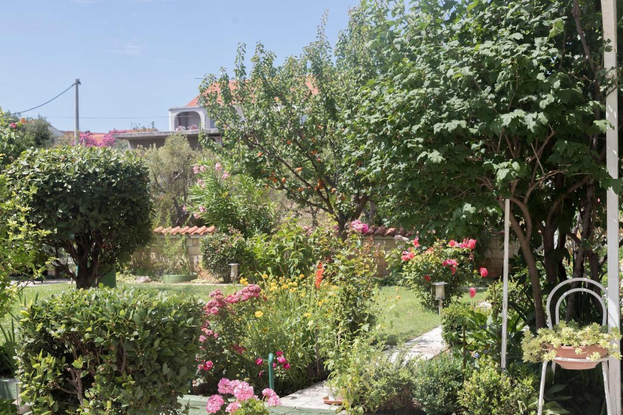 Apartments Zanze Водице Экстерьер фото