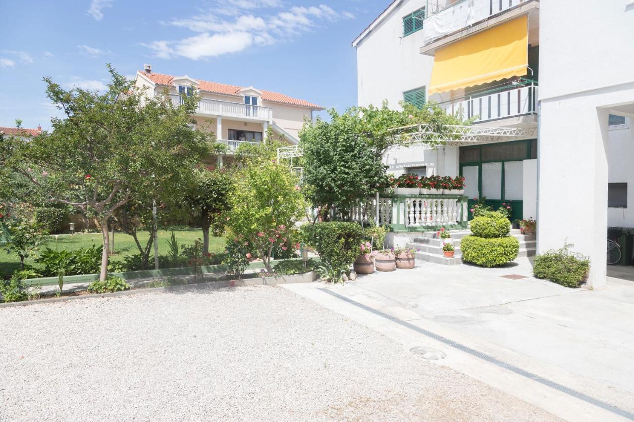 Apartments Zanze Водице Экстерьер фото